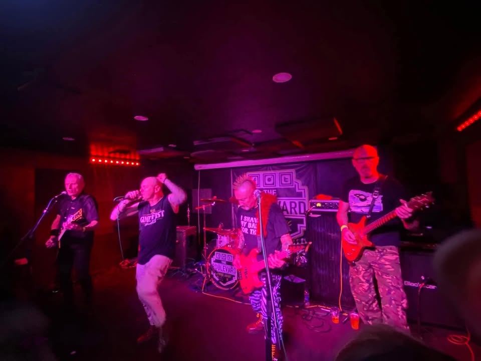 The Sentence + MC16 + The Dry Retch + Graffiti Club + Kamikaze Taxis